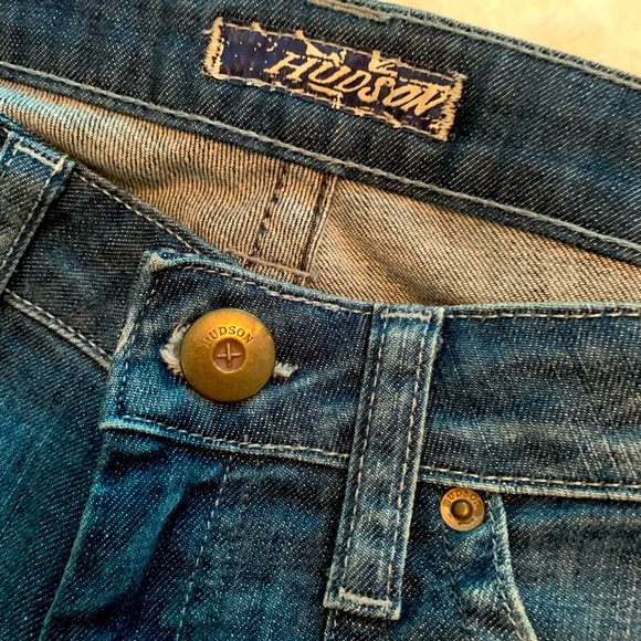 Hudson Los Angeles Bermuda Shorts. - Picture 4 of 8